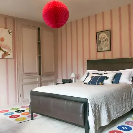 French Styled House Normandy Nyaraló