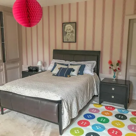French Styled House Normandy Nyaraló