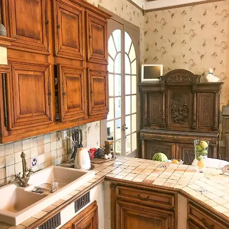 French Styled House Normandy Nyaraló